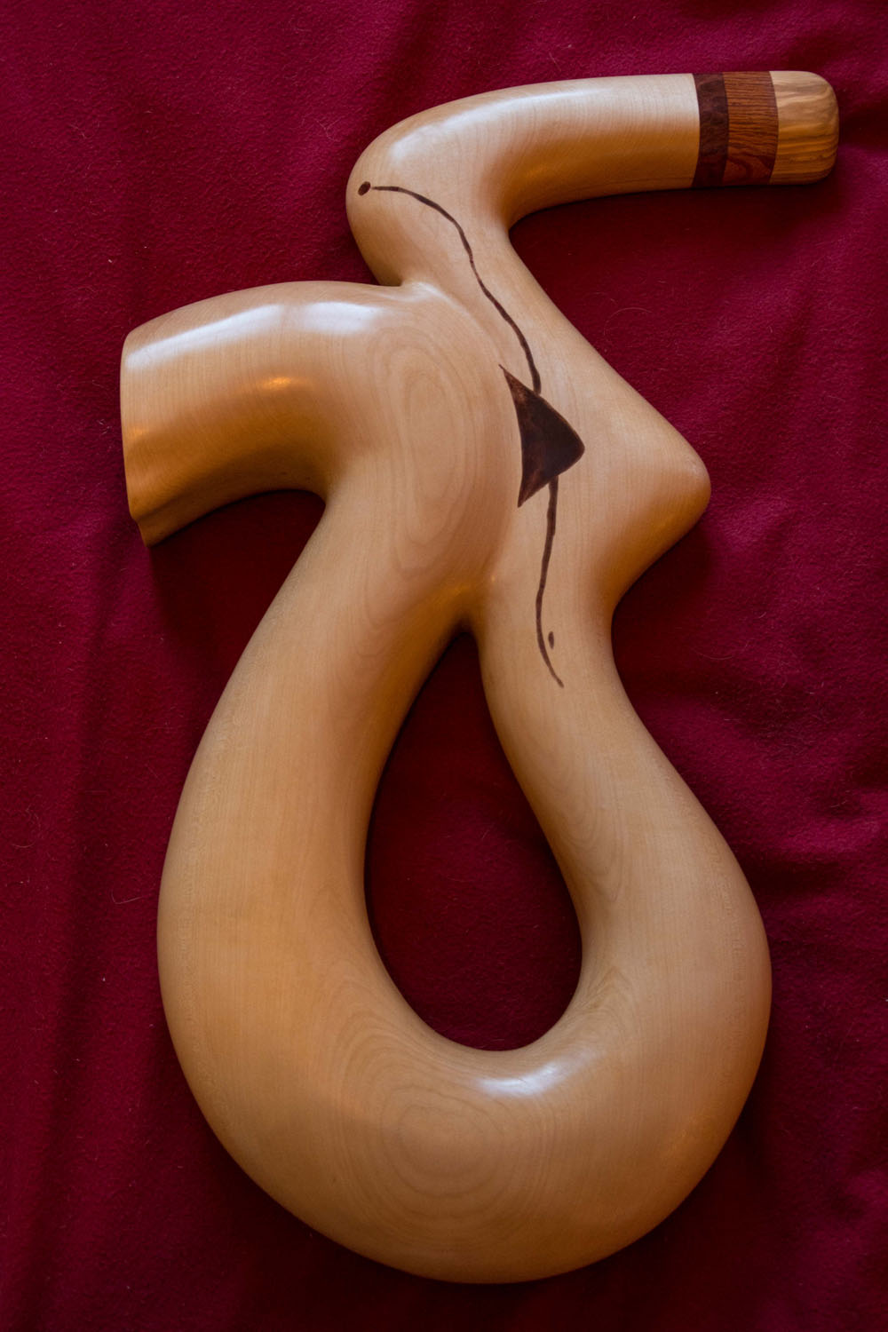  Didgeridoo nommé Anau, en Ré, en forme de saxophone, fabriqué en bois d’érable 